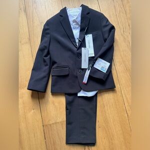 Boys Calvin Klein 3-Piece Suit, size 5
